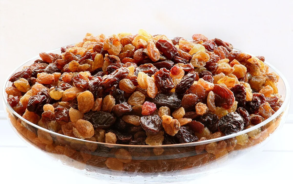 کشمش در دسر و مربا — مجله دلیچه